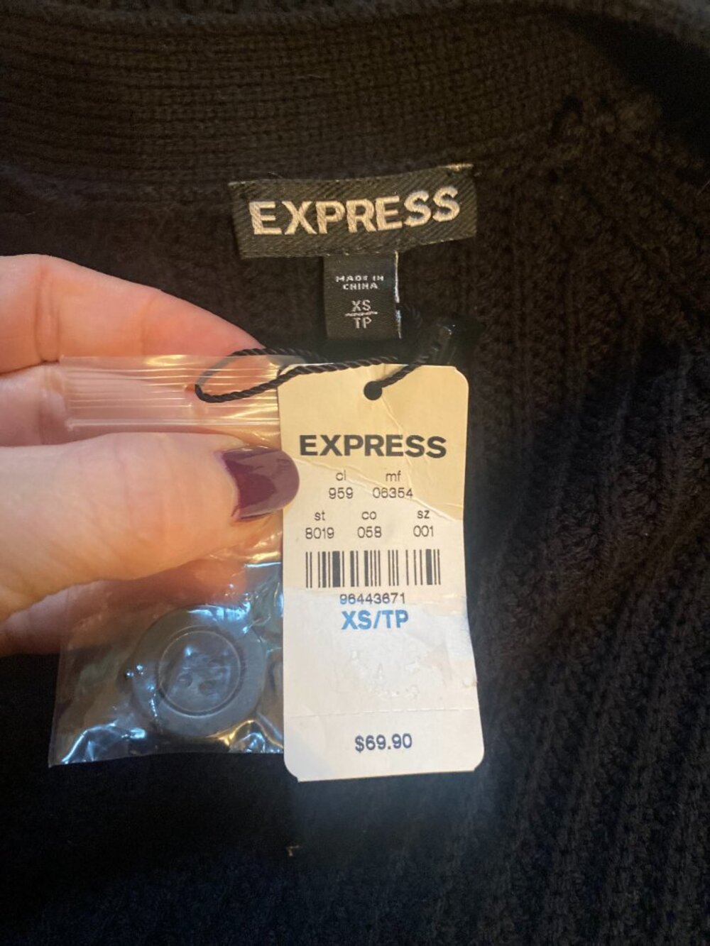 Express NWT Black Ribbed Knit Studded Shoulder Cardigan - Picture 5 of 6